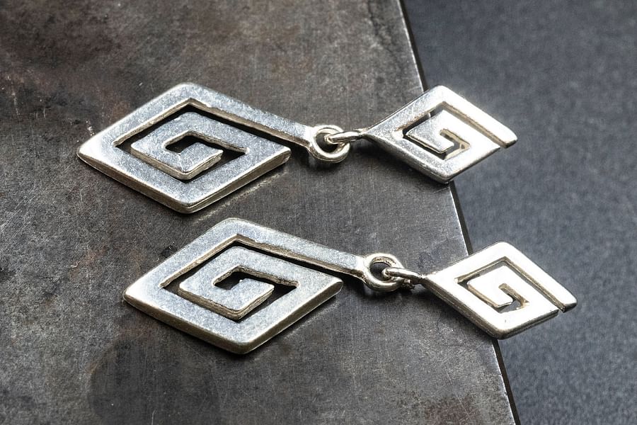 Greek infinity symbol